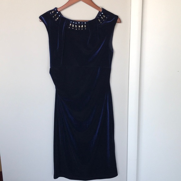 Clothing - see description for prices and sizes - Picture 6 of 7